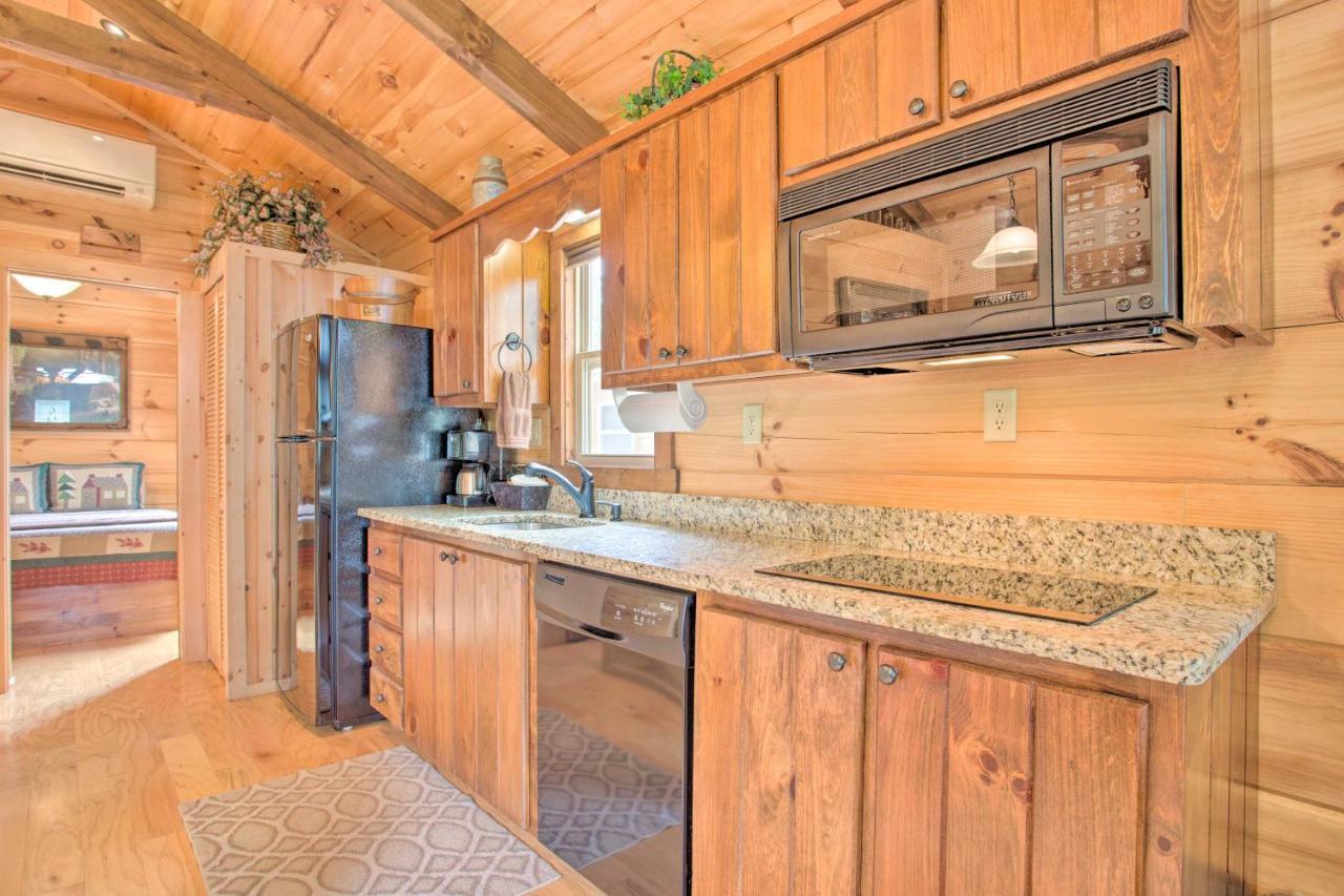Mill Spring Cabin Near Parker-Binns Winery! Exterior photo